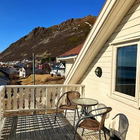 Myre Holiday Penthouse Apartment *